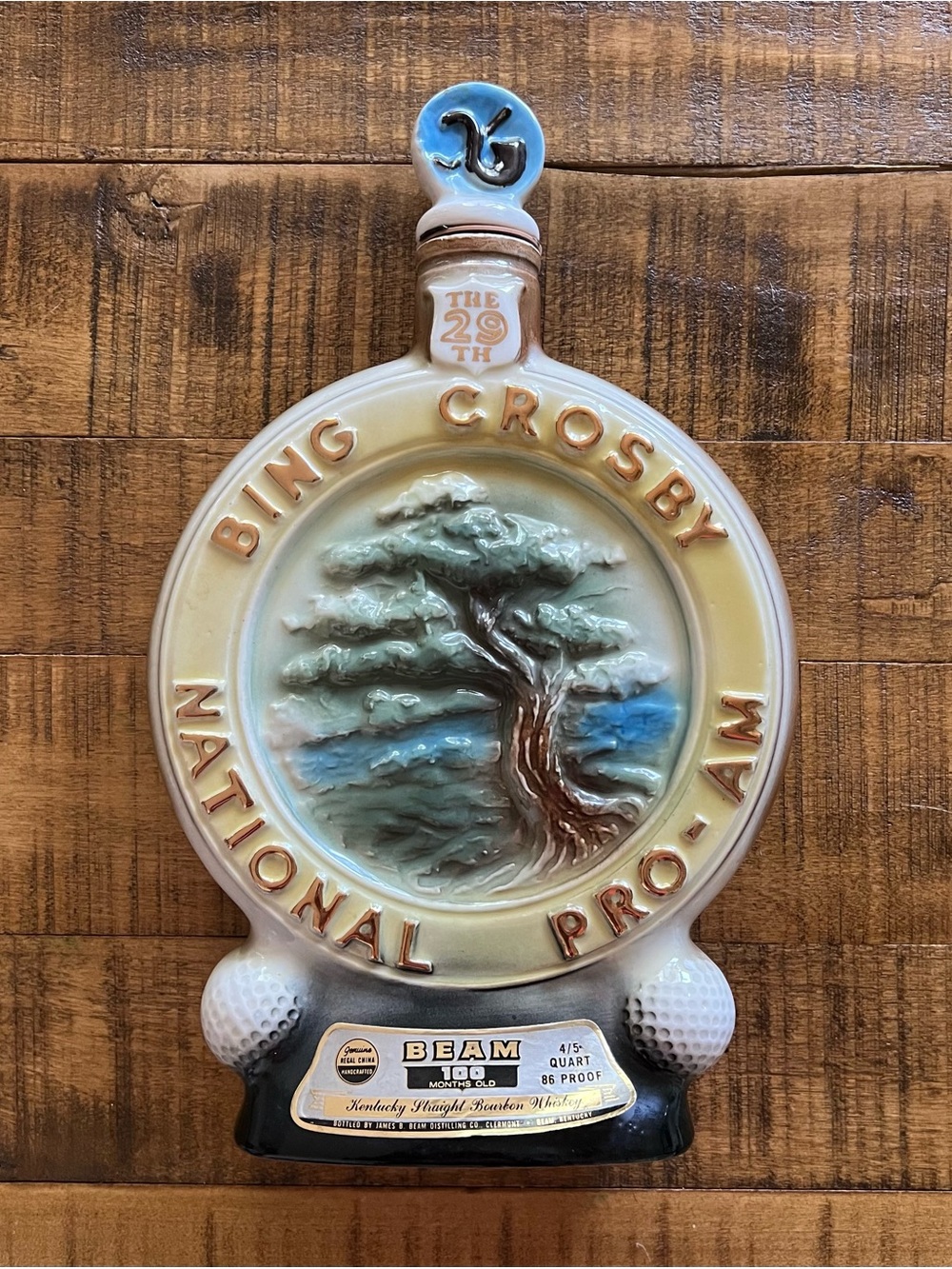 Vintage 1970 Jim Beam Whiskey Bottle Decanter Bing Crosby National Golf Gift